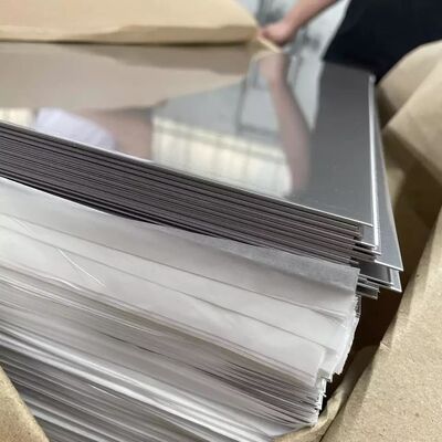 4x8 600-2500mm Paslanmaz çelik levhası 1000-6000mm Erime noktası 1370-1400°C